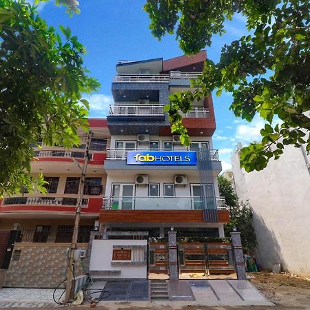 Fabhotel Star Corporate Suite Gurgaon Exterior foto
