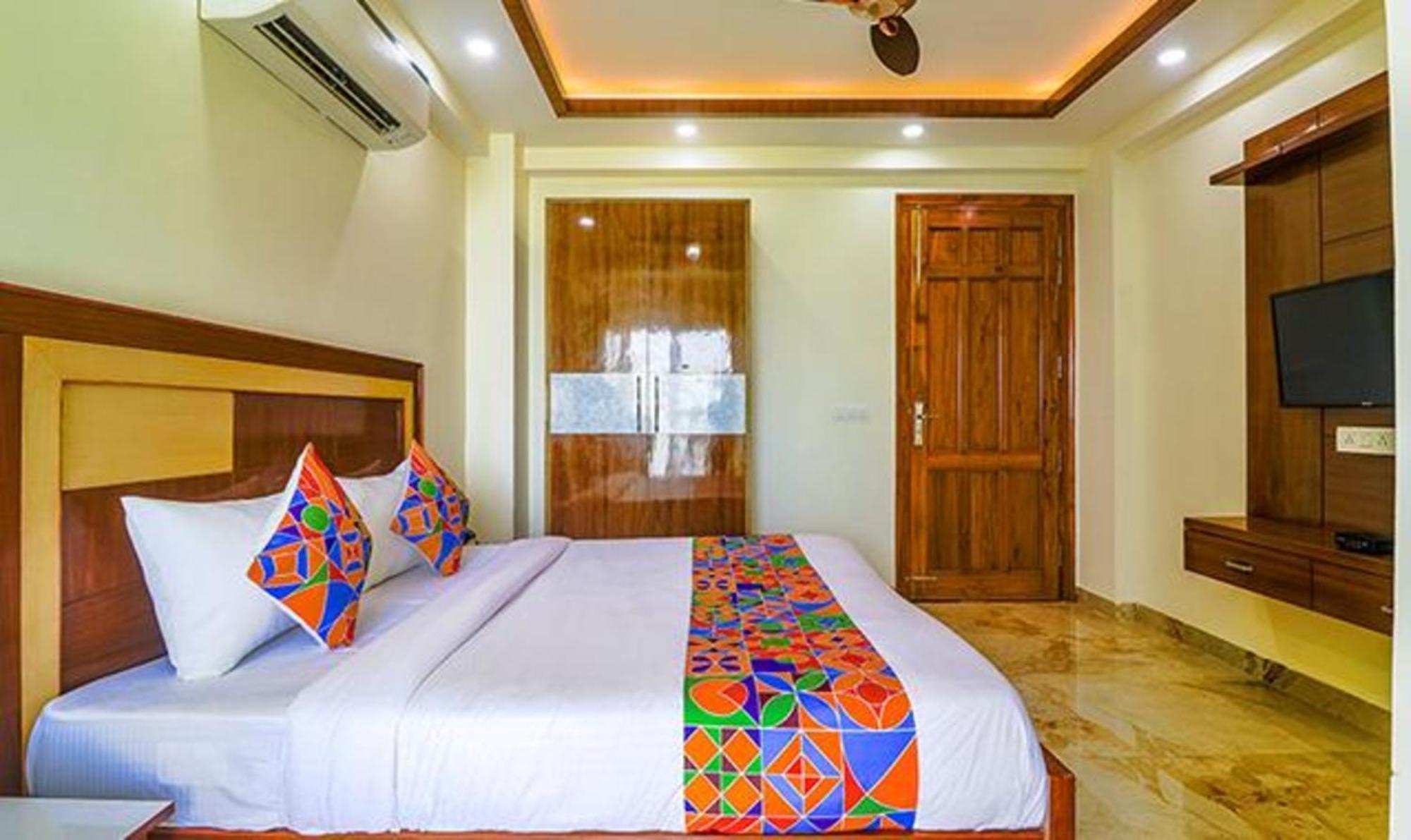 Fabhotel Star Corporate Suite Gurgaon Exterior foto