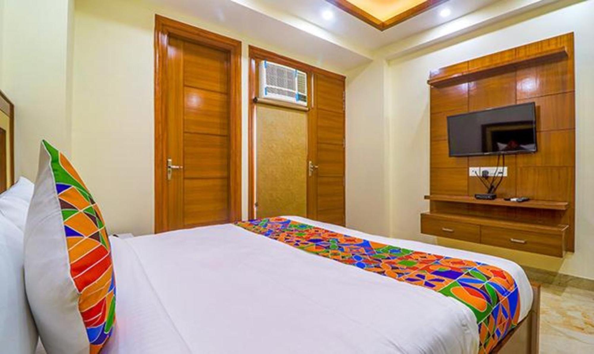 Fabhotel Star Corporate Suite Gurgaon Exterior foto